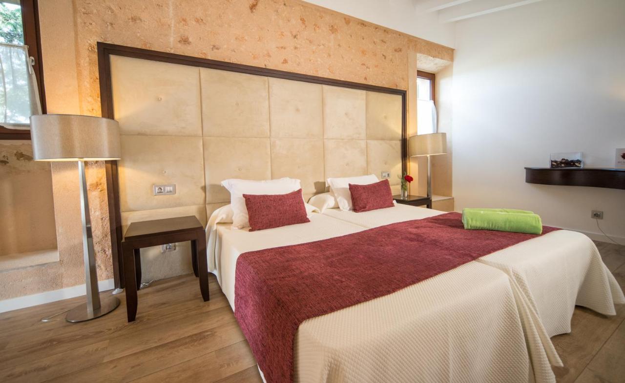 Bennoc Petit Hotel Llucmajor  Extérieur photo